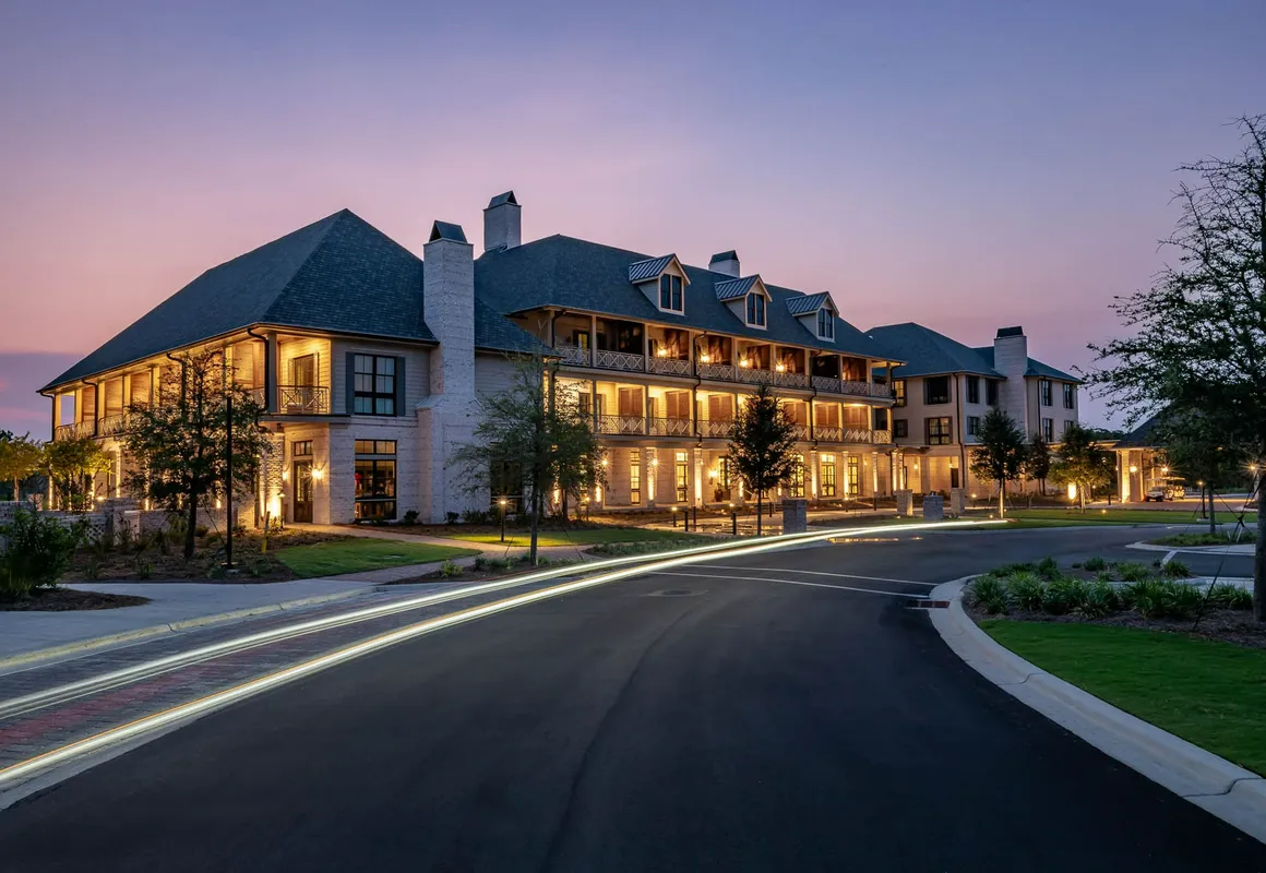 Camp Creek Inn hotel hero