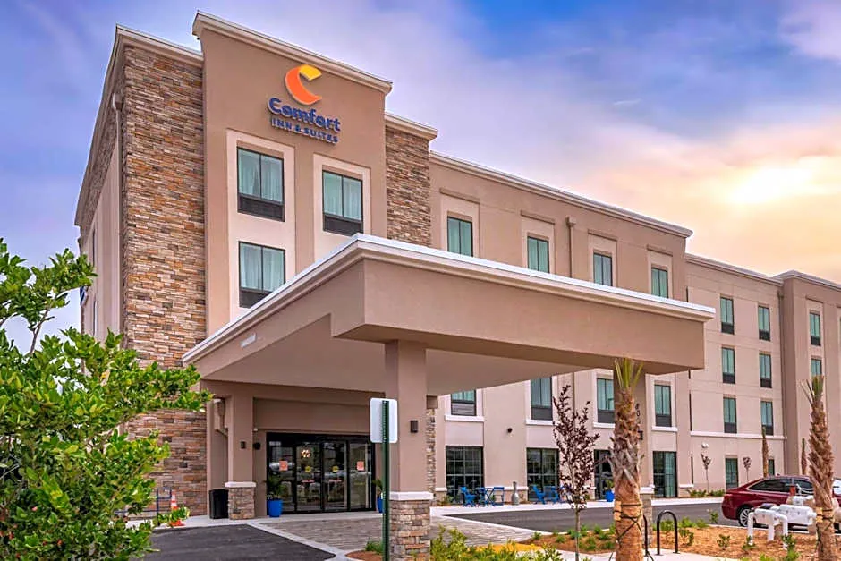 Comfort Inn & Suites Jacksonville - Orange Park Near Naval Air Station hotel hero