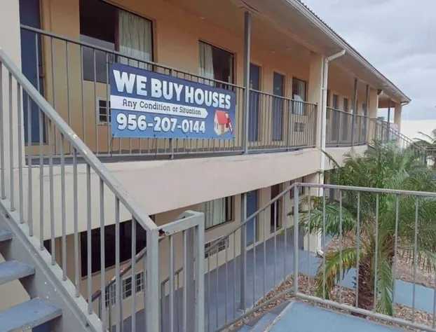 Pharr Executive Inn hotel detail image 2