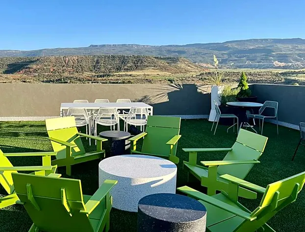 Skyview Hotel hotel detail image 4