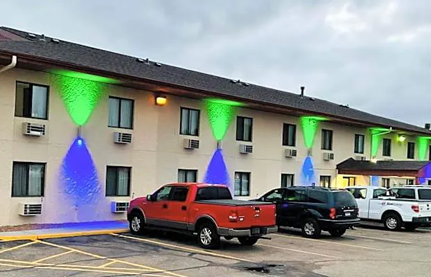 Budget Host Inn Buffalo hotel detail image 3