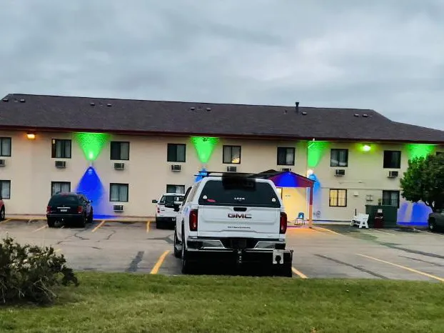 Budget Host Inn Buffalo hotel detail image 4