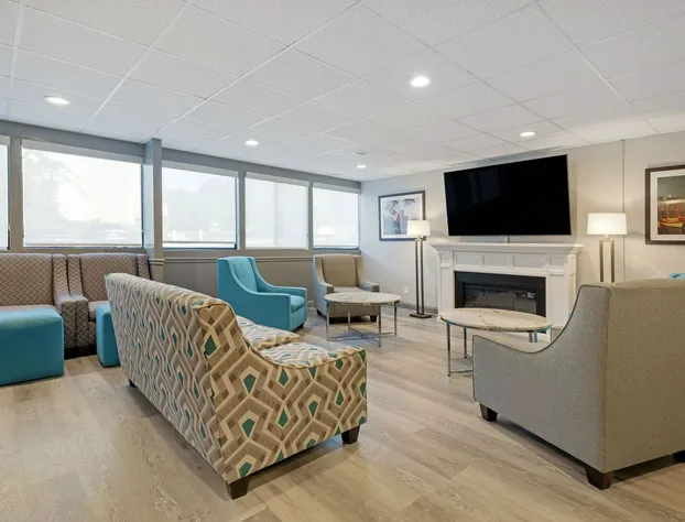 Clarion Hotel & Suites BWI Airport North hotel detail image 3