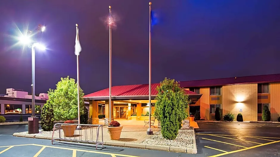 Clarion Inn hotel hero