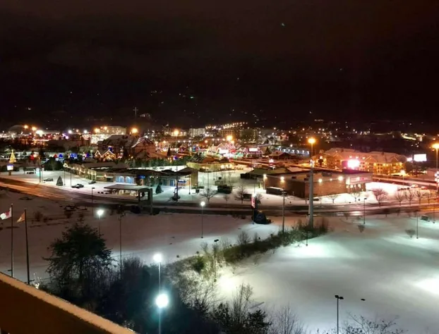 Vista Suites Pigeon Forge, Surestay Collection By Bw hotel detail image 1