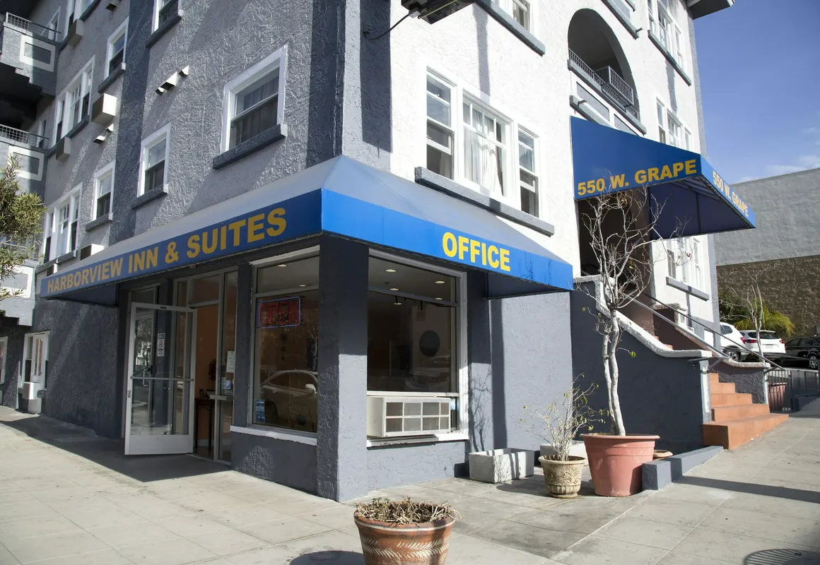 Harborview Inn & Suites San Diego Harbor hotel hero