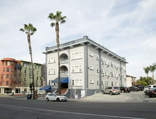 Harborview Inn & Suites San Diego Harbor hotel detail image 1