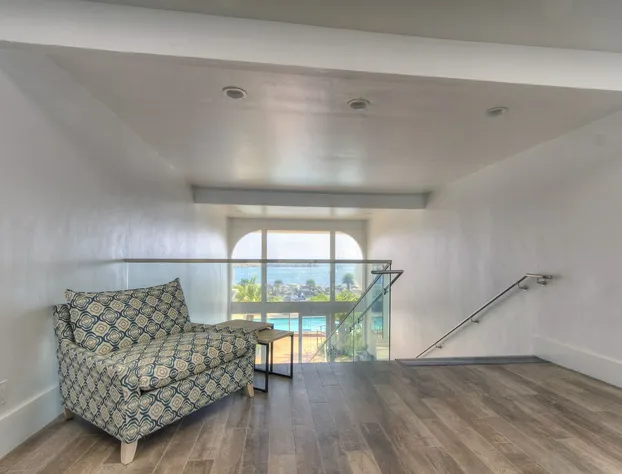 Oceanside Marina Suites hotel detail image 4