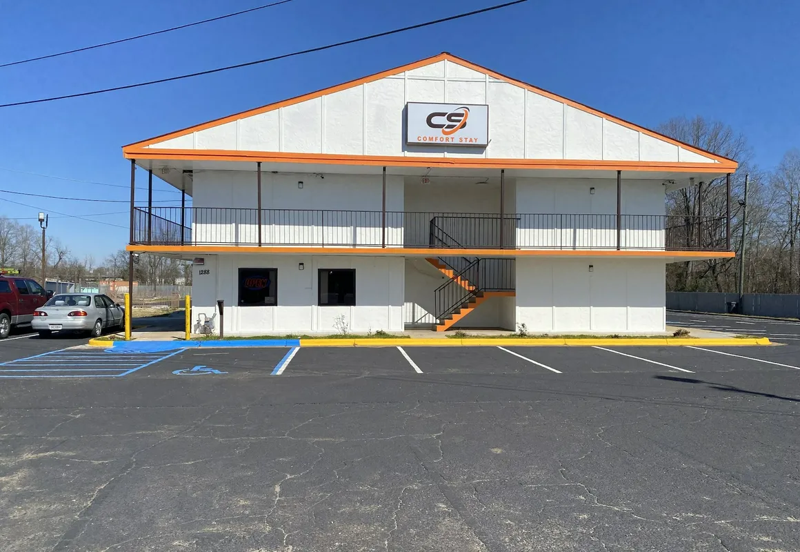 Luxury Inn hotel hero