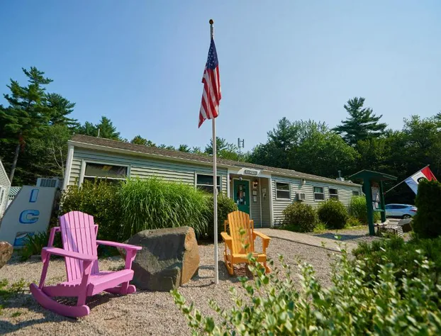 Moody Beach Camping Resort Loft Park Model 14 hotel detail image 1