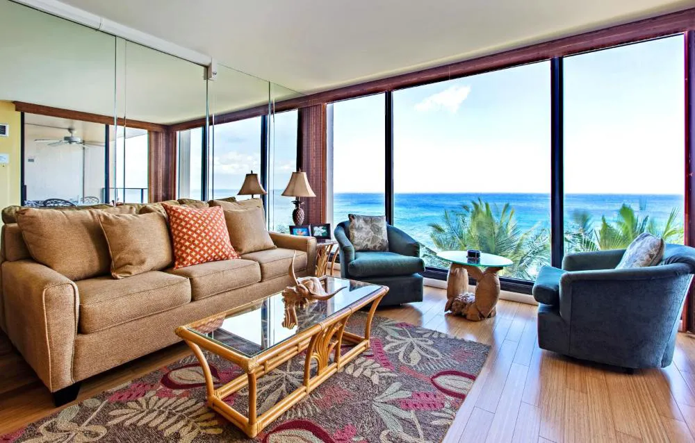 Mahana 804 hotel hero