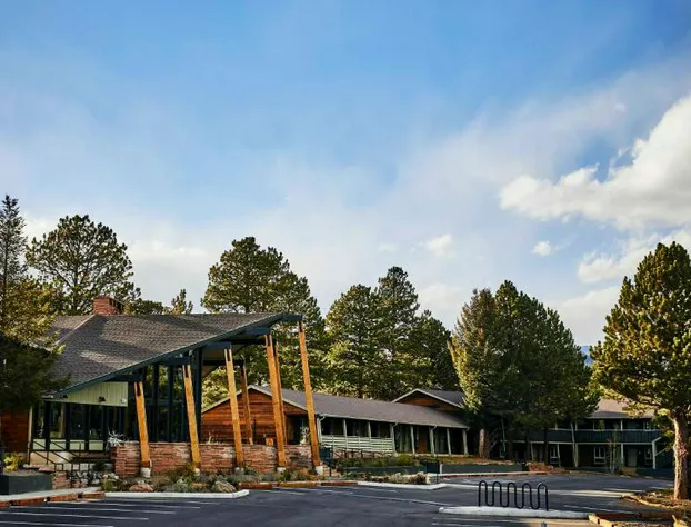 Trailborn Rocky Mountains hotel detail image 1