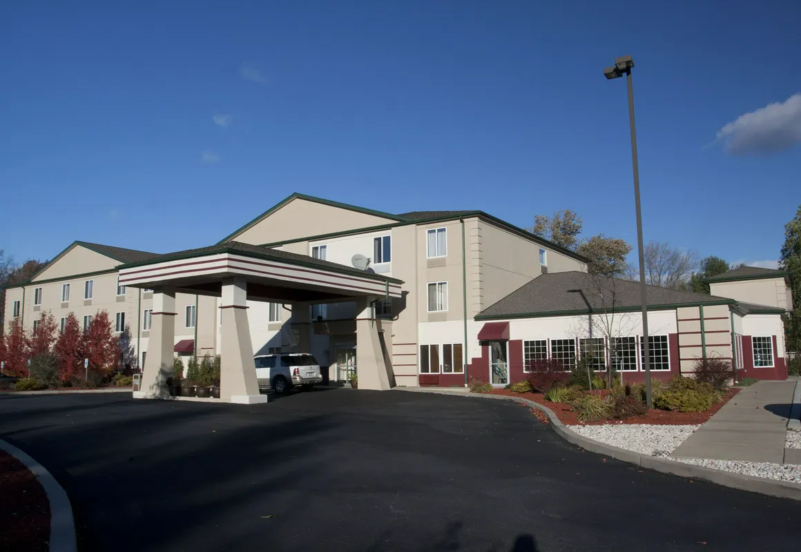 Harrisburg Inn And Suites hotel hero