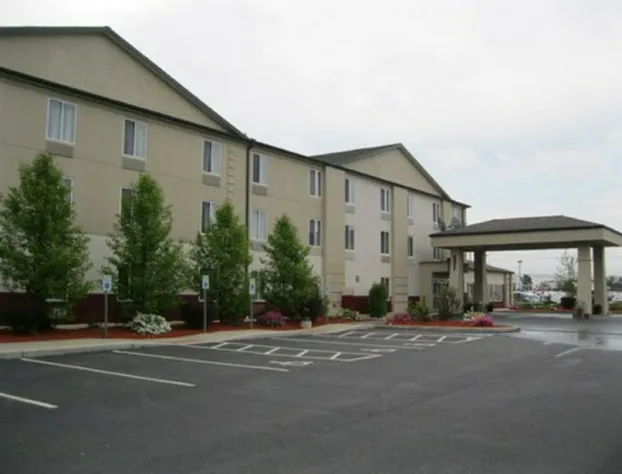 Harrisburg Inn And Suites hotel detail image 1