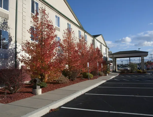 Harrisburg Inn And Suites hotel detail image 2