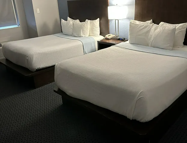 Sugar Creek Inn & Suites hotel detail image 3