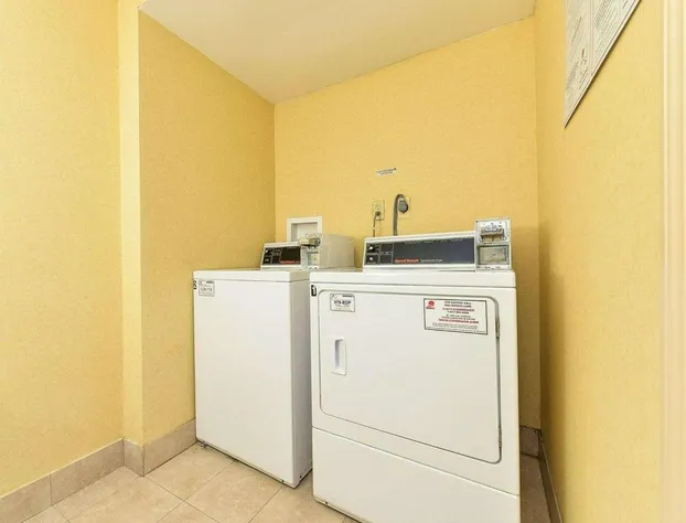 Tinton Falls Inn hotel detail image 2