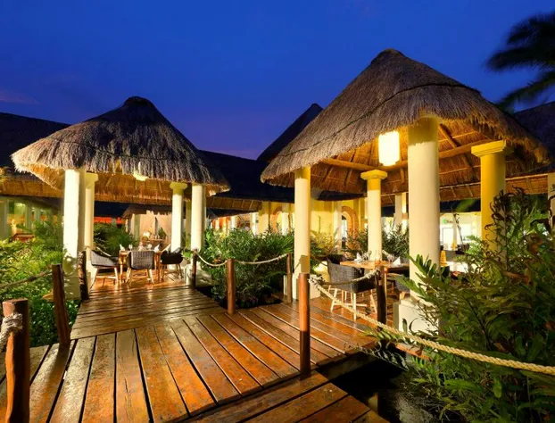 Family Selection At Grand Palladium Kantenah Resort & Spa - All Inclusive hotel detail image 1