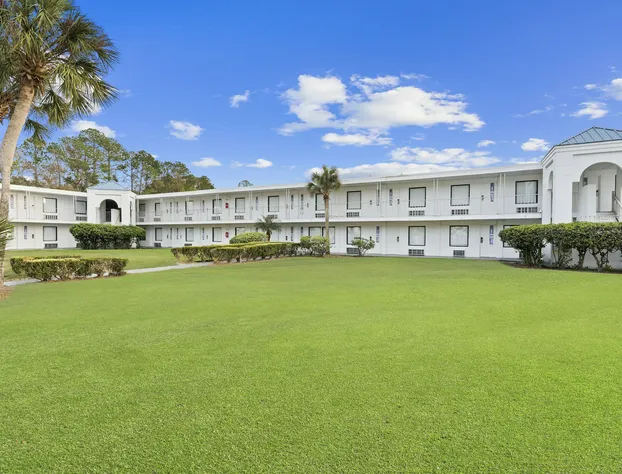 Baymont by Wyndham Jacksonville Airport hotel detail image 4