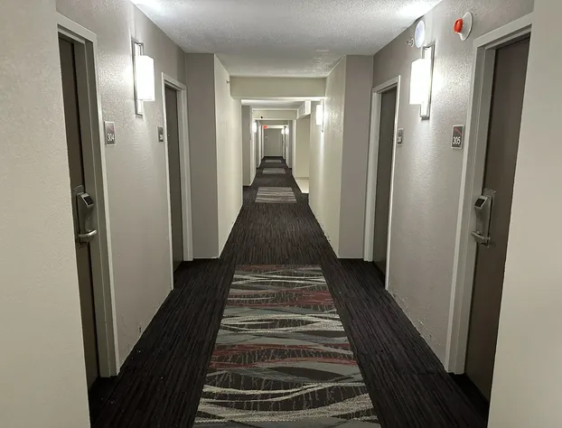 Red Roof Inn Charleston - Dunbar hotel detail image 4