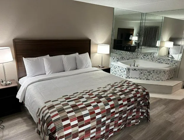 Red Roof Inn Charleston - Dunbar hotel detail image 3