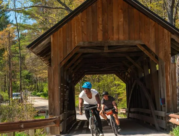Madbush Falls hotel detail image 4