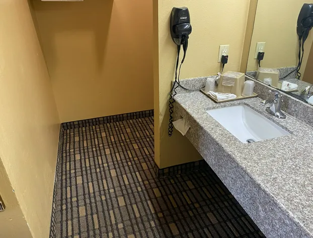 Executive Inn hotel detail image 4