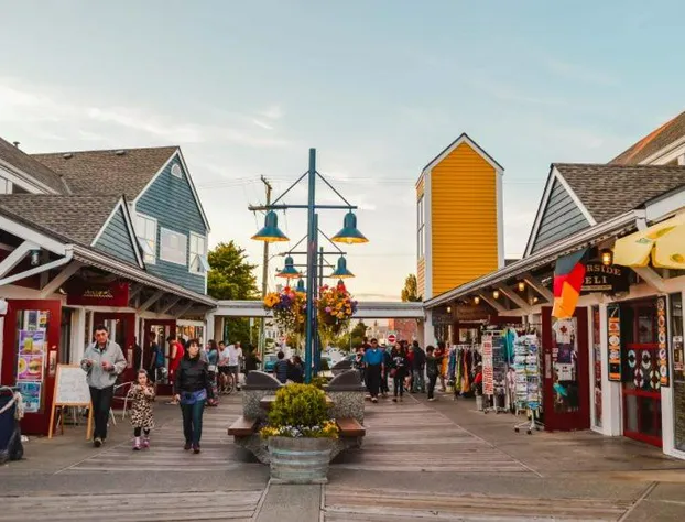 Steveston Waterfront Hotel hotel detail image 1