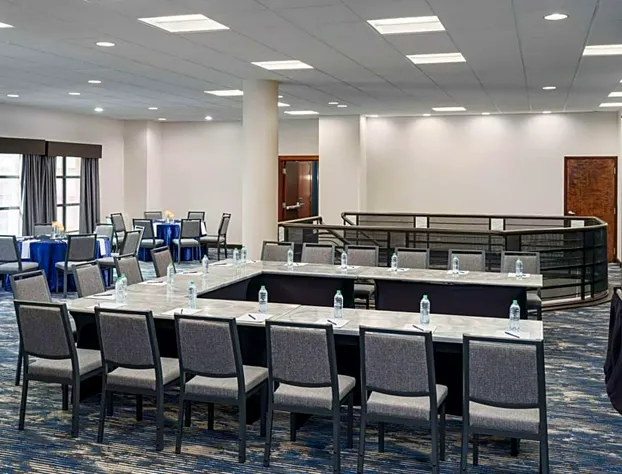 DoubleTree by Hilton Charlotte City Center hotel detail image 2