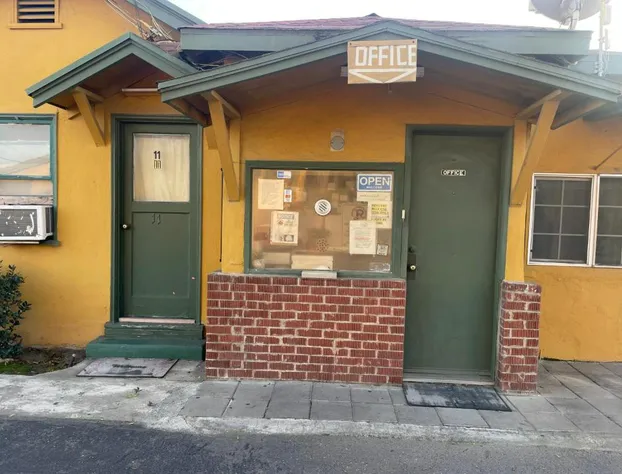 Oak Motel Modesto CA hotel detail image 4