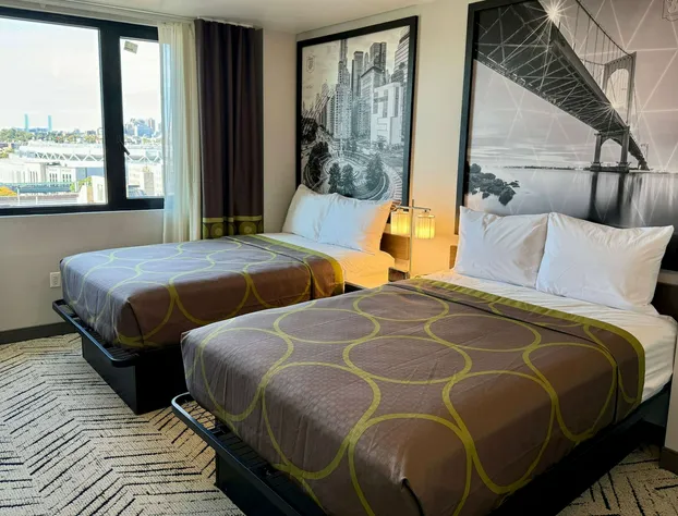 Super 8 By Wyndham Bronx Near Stadium hotel detail image 2