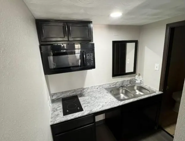 Budget Inn hotel detail image 3