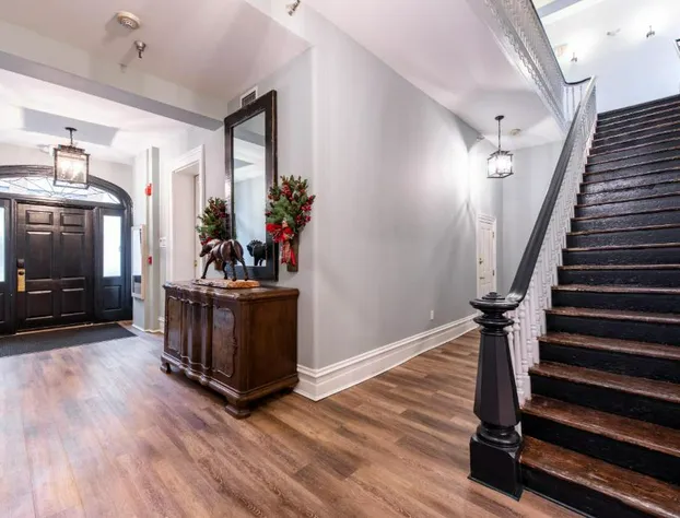 The Woodford Hotel hotel detail image 3