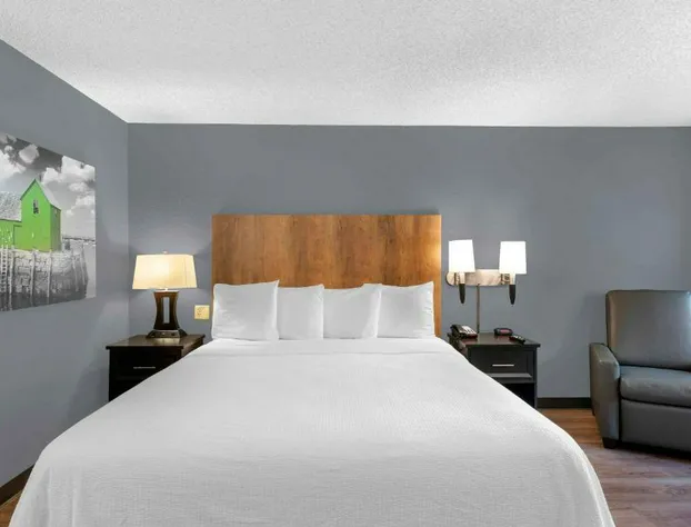 Extended Stay America Premier Suites - Fort Myers - Airport hotel detail image 2
