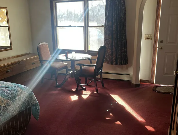 Grand Howell Inn hotel detail image 1