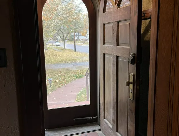 Historic Twin Tudors Inn hotel detail image 4