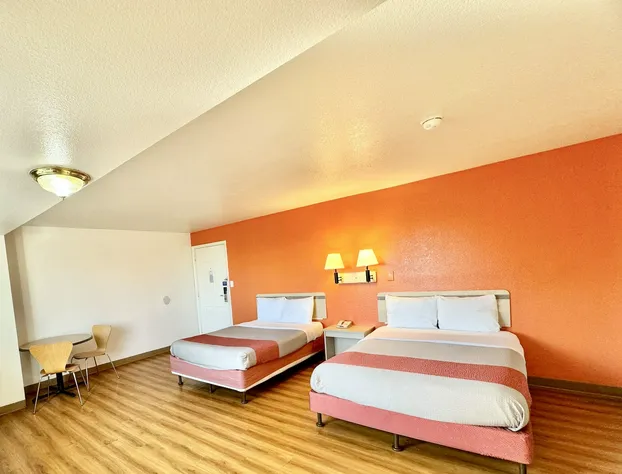 Studio 6 Suites – Bellflower, Ca - Los Angeles hotel detail image 3