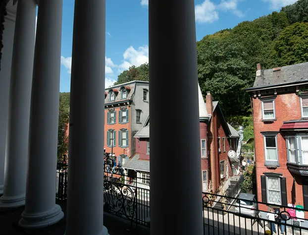 The Y On Broadway hotel detail image 2