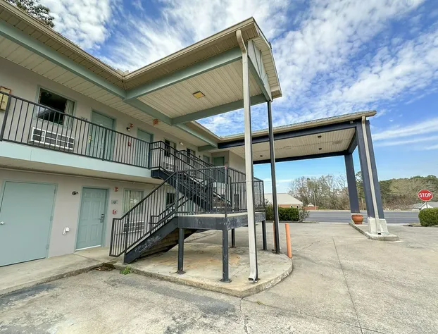 Garden Inn & Suites hotel detail image 3