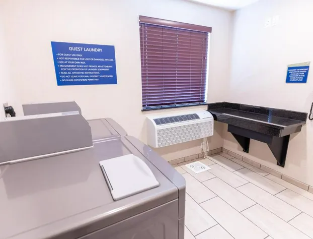 Cobblestone Inn & Suites - Winters hotel detail image 4