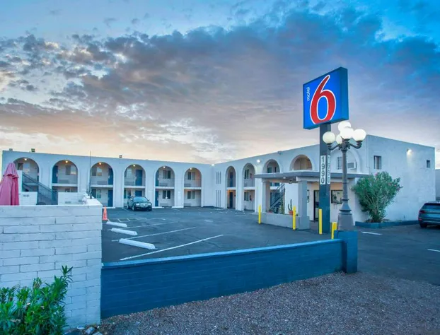 Motel 6 Tucson, AZ - East Williams Center hotel detail image 2