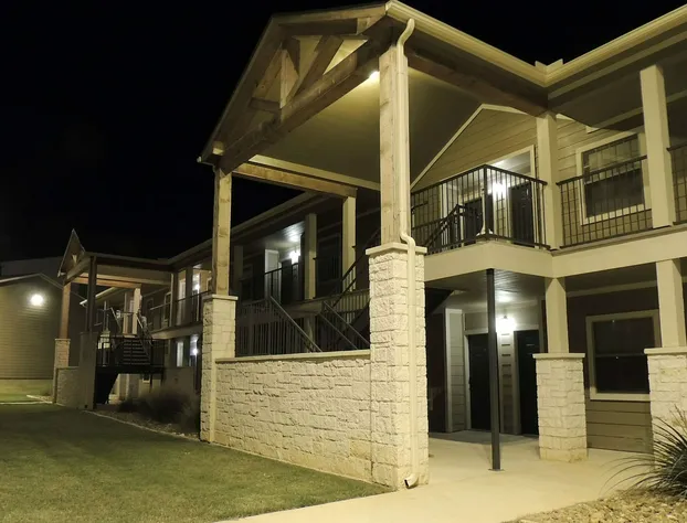 Eagle's Den Suites Kenedy a Travelodge by Wyndham hotel detail image 4