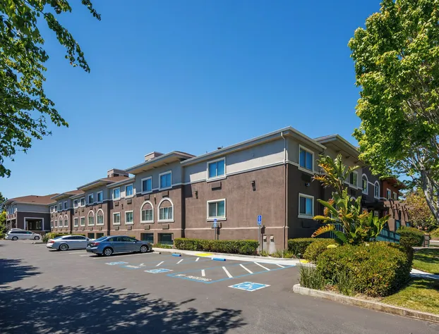 Holiday Inn Express & Suites Mountain View Silicon Valley by IHG hotel detail image 3