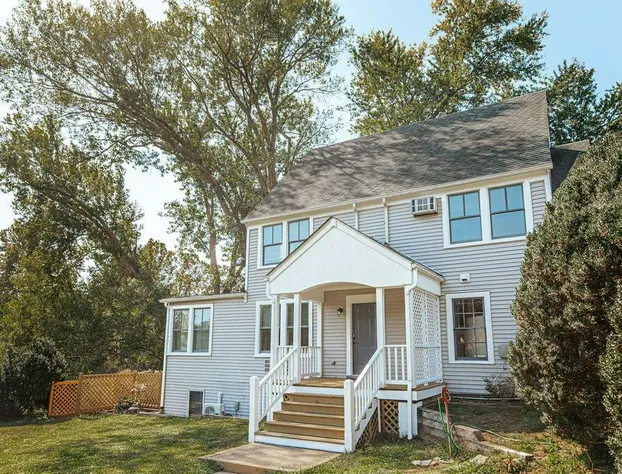 Camp Tidbit hotel detail image 1