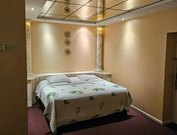 Loop Inn Motel hotel detail image 1