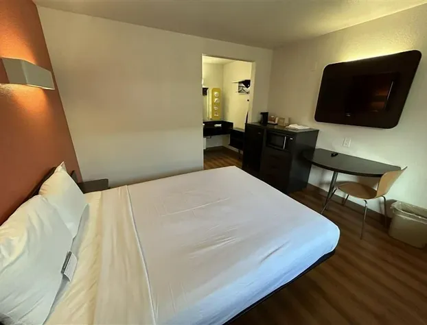 Studio 6 Suites - Riverside, Ca hotel detail image 4