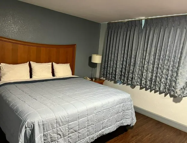 Holiday Motel hotel detail image 1