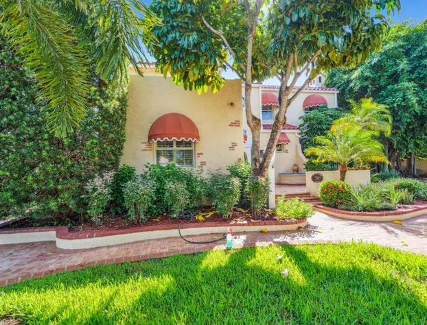 Banyan House Vacation Rentals hotel detail image 3