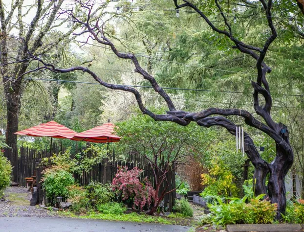 Anderson Valley Inn hotel detail image 2