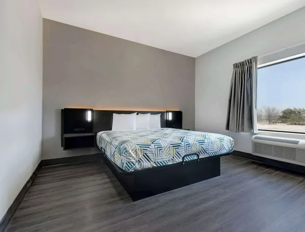 Motel 6 Dallas, TX - Methodist Charlton Medical Ctr. hotel detail image 4